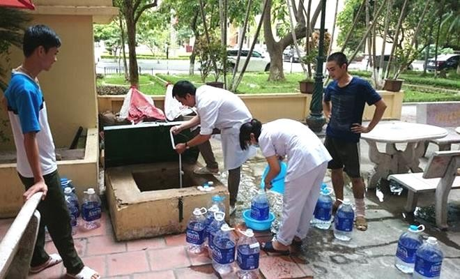 thau rửa bể nước tại huyện Ba Vì